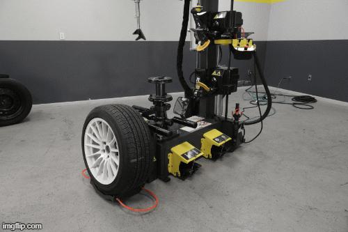 RV1-Wheel-Lift-In-Action.gif